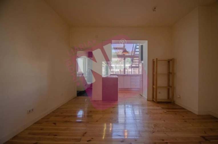 Apartamento T2 para Arrendamento em Avenidas Novas Foto 5