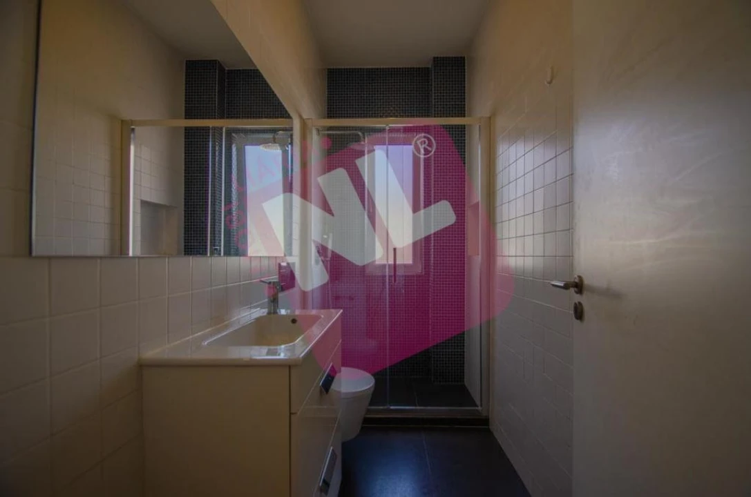 Apartamento T2 para Arrendamento em Avenidas Novas Foto 7