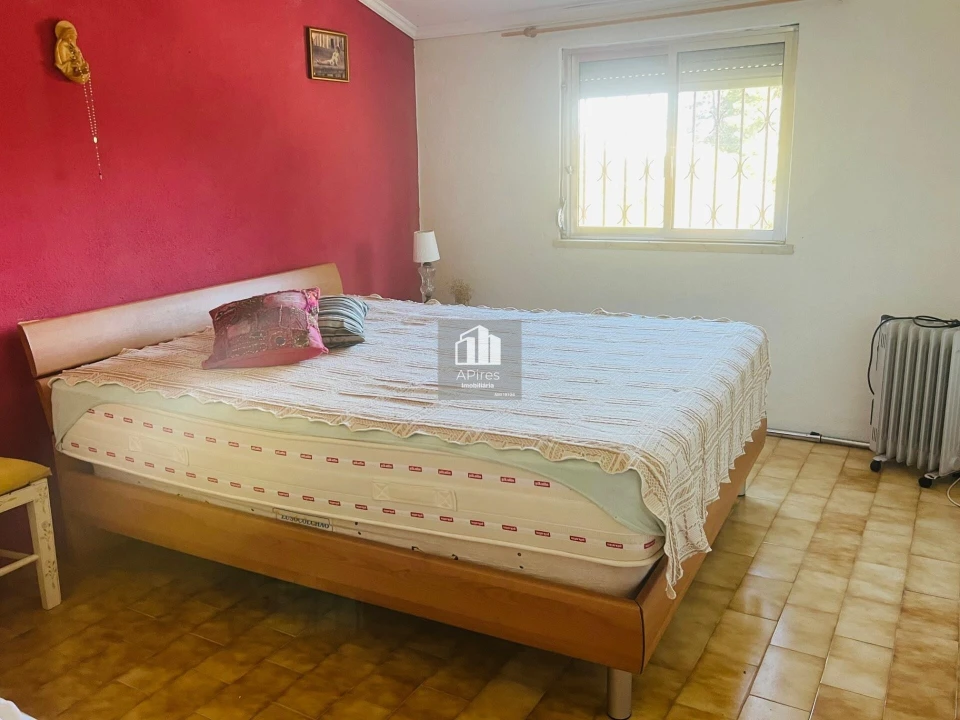 Moradia T4 para Venda em Fernao Ferro Foto 13