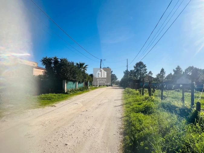 Moradia T4 para Venda em Fernao Ferro Foto 31