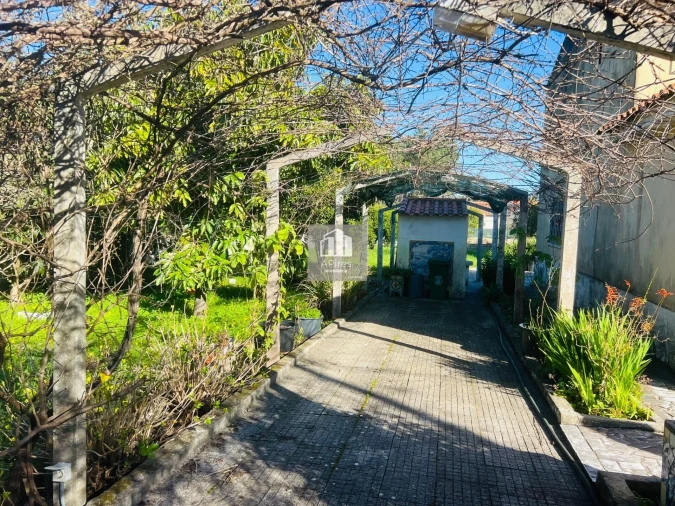 Moradia T4 para Venda em Fernao Ferro Foto 5