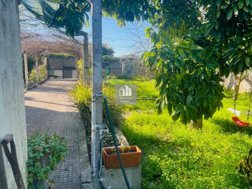 Moradia T4 para Venda em Fernao Ferro Foto 18