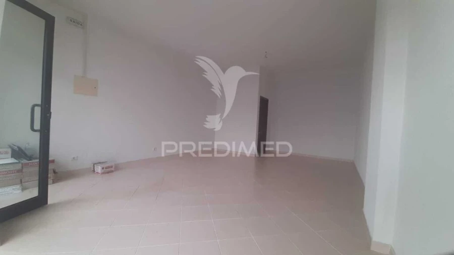 Loja para Arrendamento em Setubal (São Sebastião) Foto 3