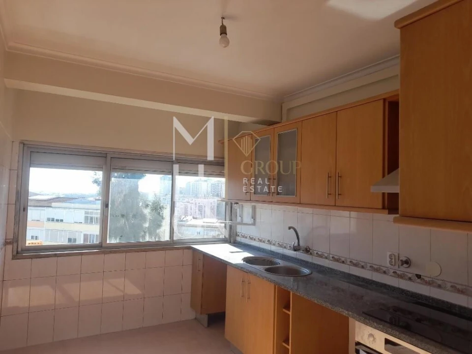 Apartamento T2 para Venda em Queluz e Belas Foto 21