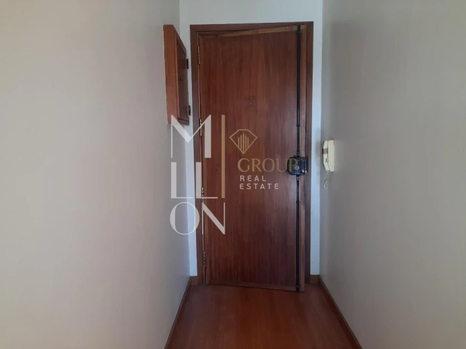 Apartamento T2 para Venda em Queluz e Belas Foto 25