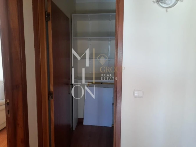 Apartamento T2 para Venda em Queluz e Belas Foto 15