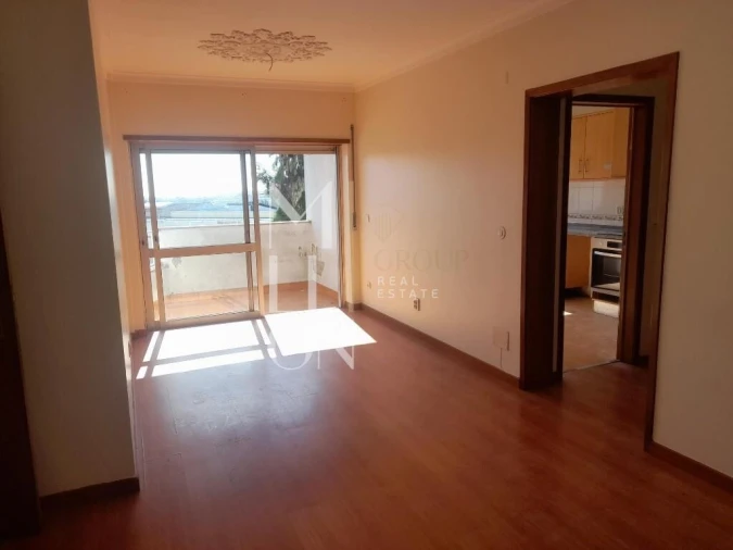 Apartamento T2 para Venda em Queluz e Belas Foto 5