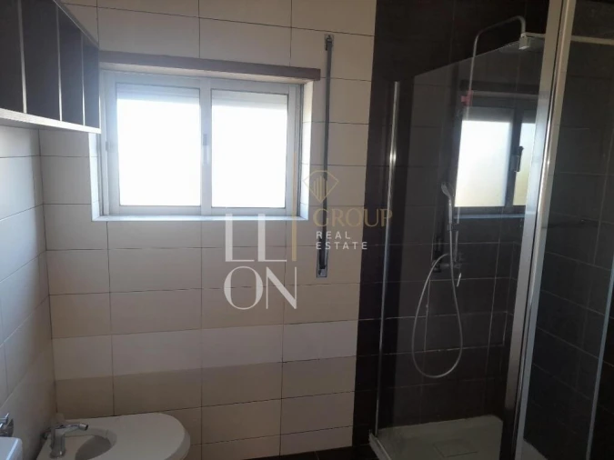 Apartamento T2 para Venda em Queluz e Belas Foto 8