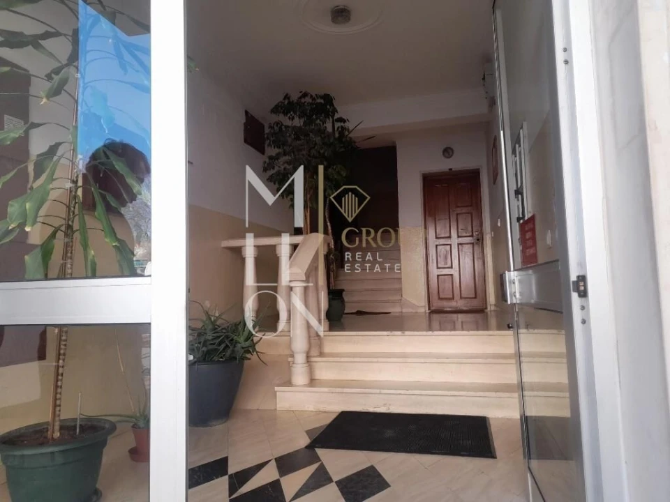 Apartamento T2 para Venda em Queluz e Belas Foto 30