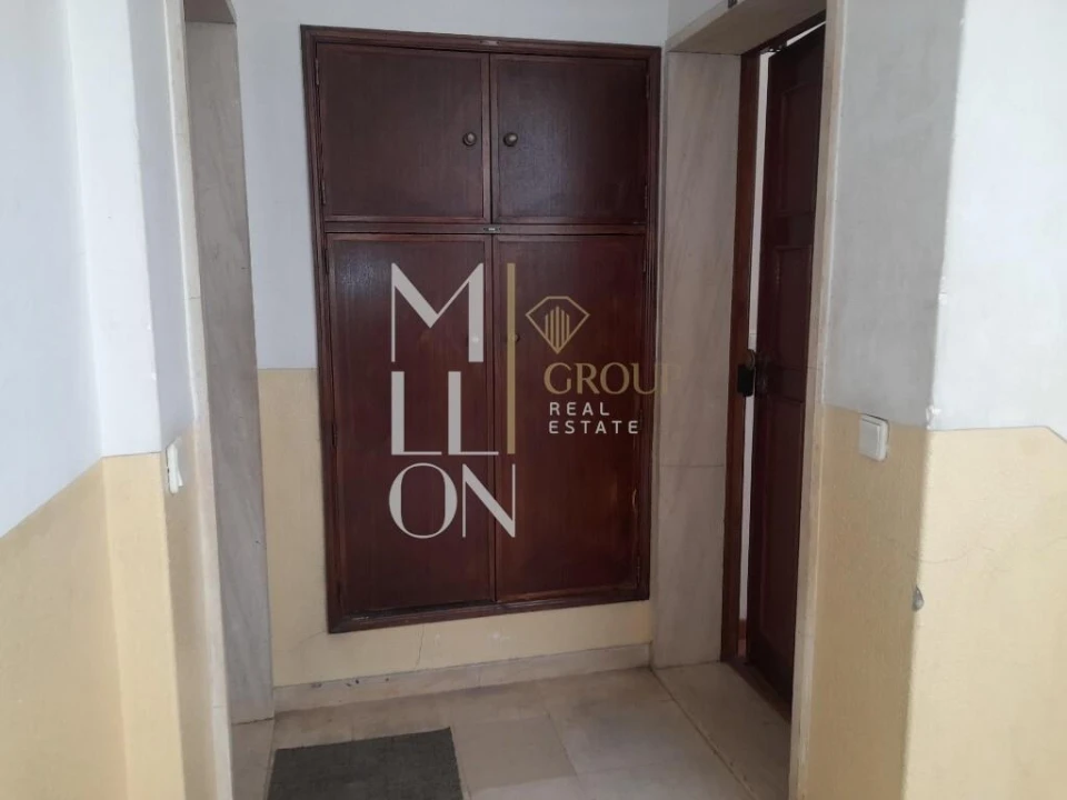 Apartamento T2 para Venda em Queluz e Belas Foto 27