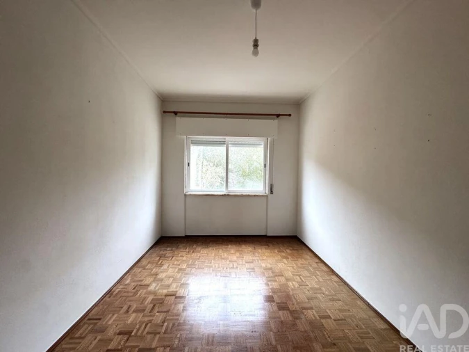 Apartamento T2 para Venda em Porto Salvo Foto 19