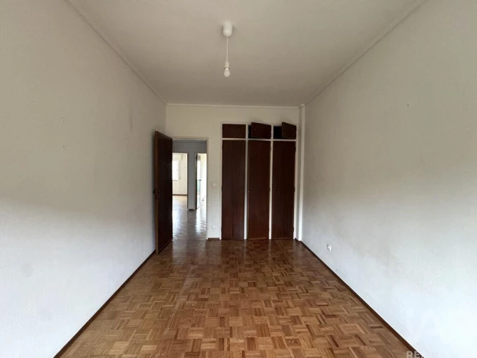 Apartamento T2 para Venda em Porto Salvo Foto 22