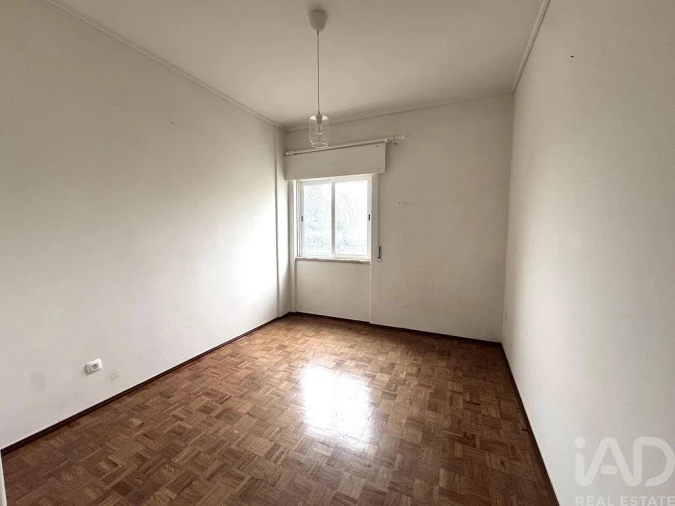Apartamento T2 para Venda em Porto Salvo Foto 10