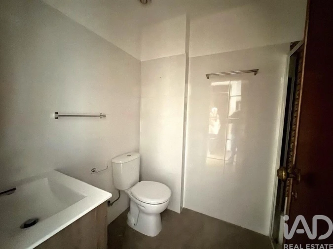 Apartamento T2 para Venda em Porto Salvo Foto 25
