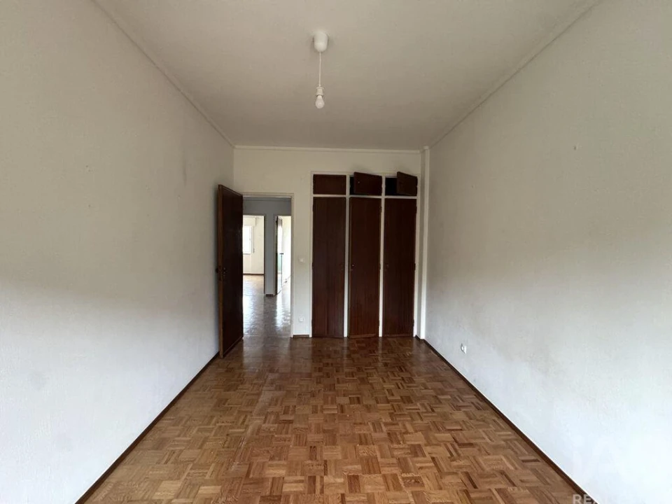 Apartamento T2 para Venda em Porto Salvo Foto 22