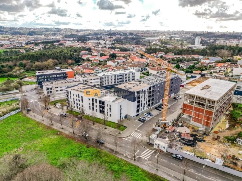 Apartamento T3 para Venda em Cidade da Maia Foto 21