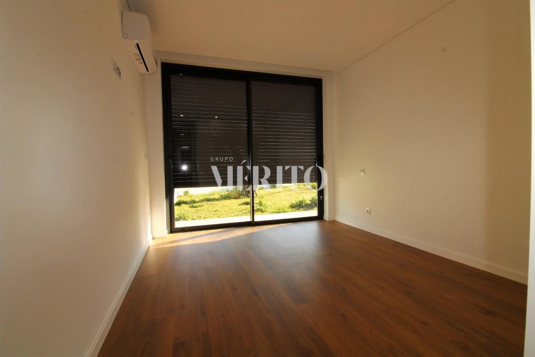 Apartamento T3 para Arrendamento em Galegos (Santa Maria) Foto 11