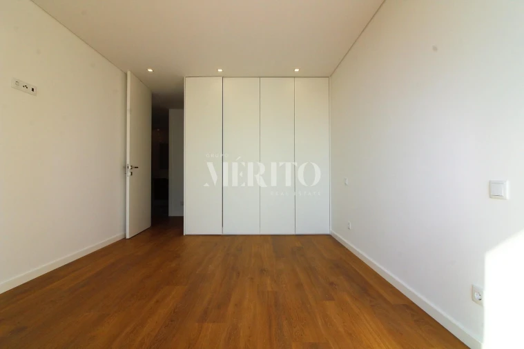 Apartamento T3 para Arrendamento em Galegos (Santa Maria) Foto 9