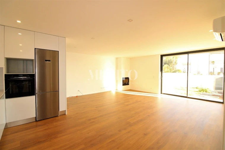 Apartamento T3 para Arrendamento em Galegos (Santa Maria) Foto 5