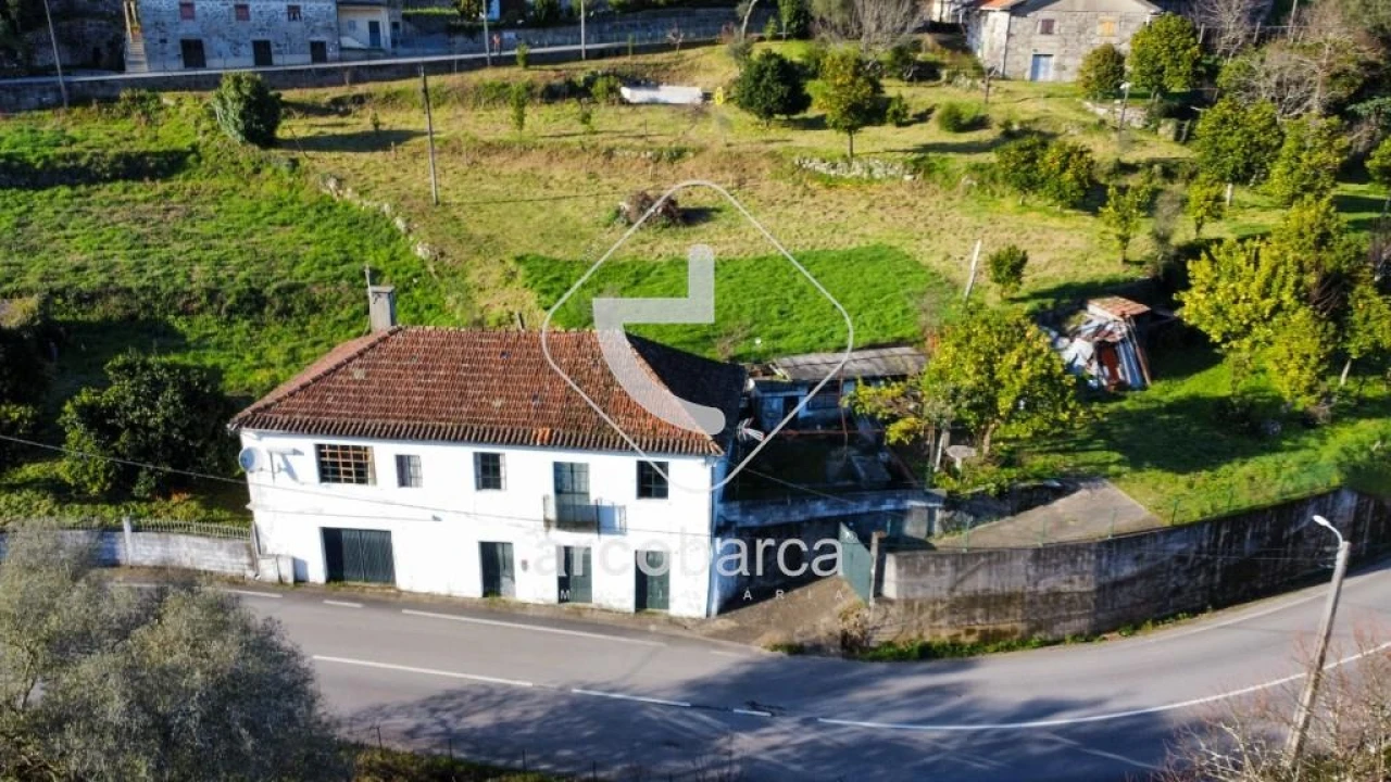 Moradia T4 para Venda em Crasto, Ruivos e Grovelas Foto 1