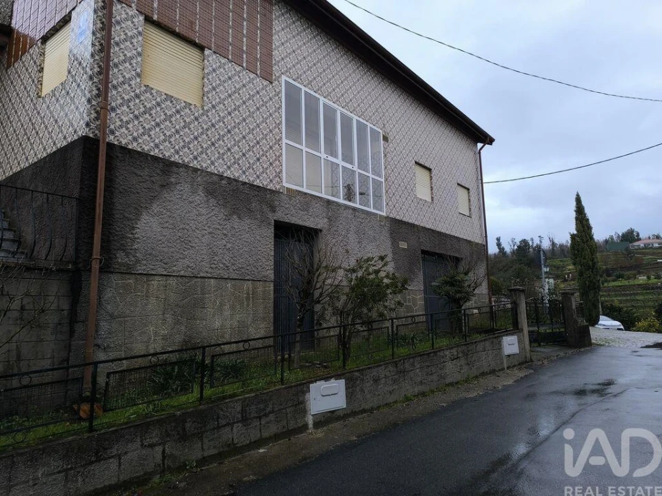 Moradia T5 para Venda em Vila Cova da Lixa e Borba de Godim Foto 29