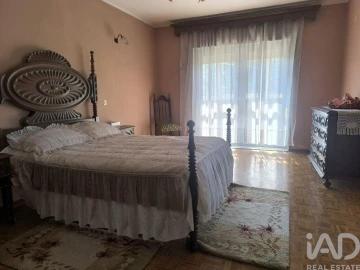 Moradia T5 para Venda em Vila Cova da Lixa e Borba de Godim