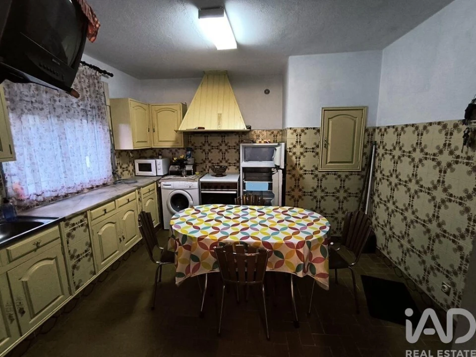 Moradia T5 para Venda em Vila Cova da Lixa e Borba de Godim Foto 12