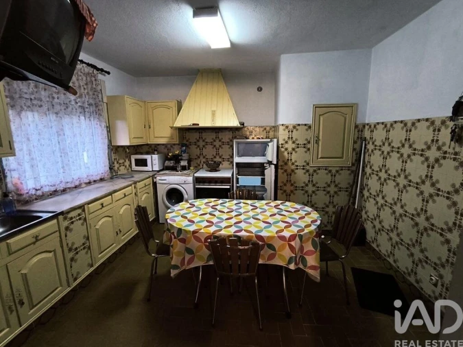 Moradia T5 para Venda em Vila Cova da Lixa e Borba de Godim Foto 12