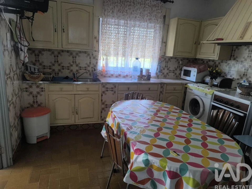 Moradia T5 para Venda em Vila Cova da Lixa e Borba de Godim Foto 9