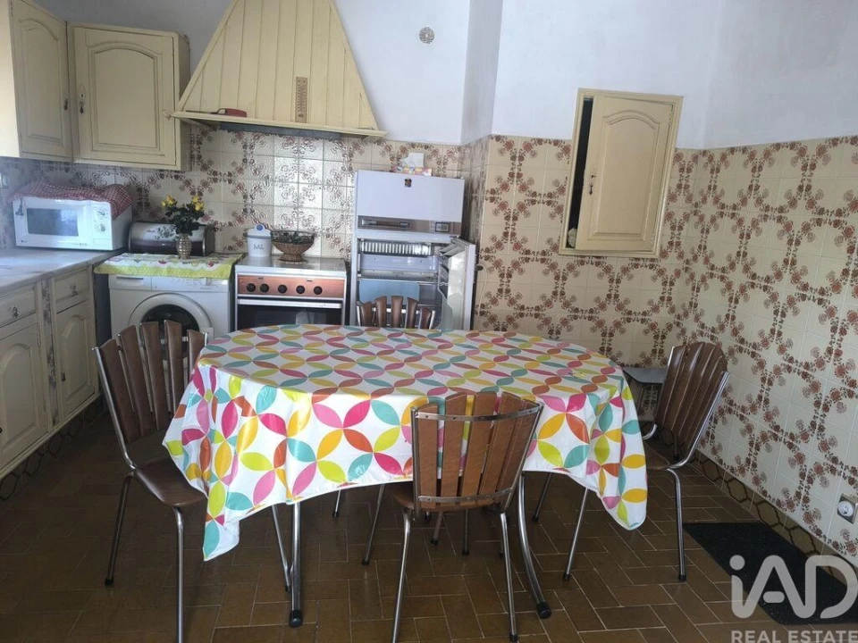Moradia T5 para Venda em Vila Cova da Lixa e Borba de Godim Foto 10