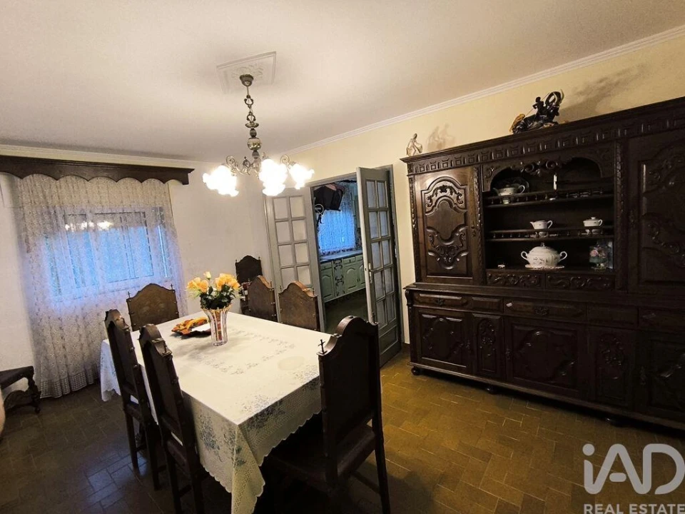 Moradia T5 para Venda em Vila Cova da Lixa e Borba de Godim Foto 10