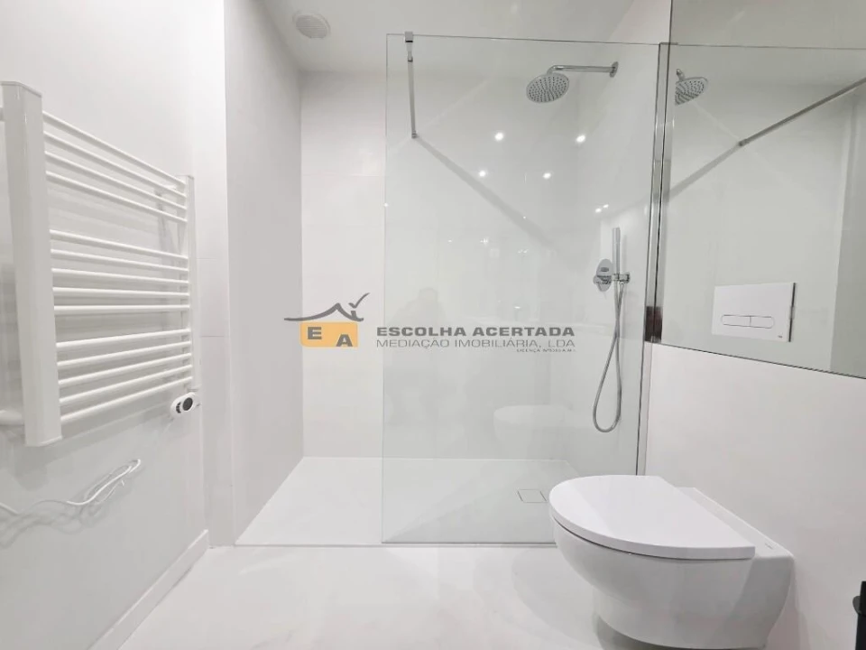 Apartamento T1 para Venda em Cidade da Maia Foto 7