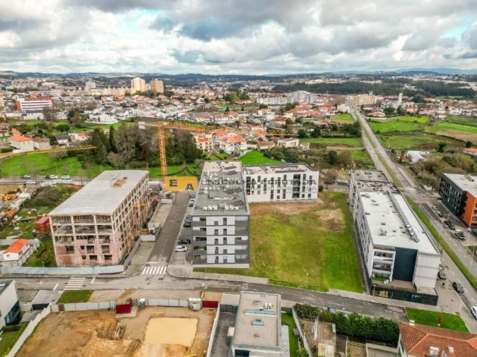 Apartamento T1 para Venda em Cidade da Maia Foto 11