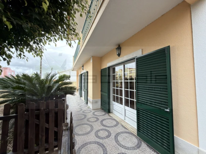 Moradia T5 para Venda em Alcabideche Foto 1