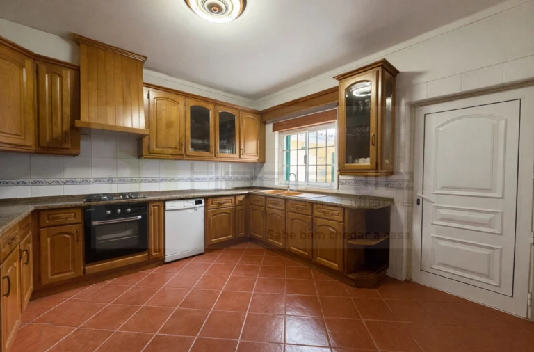 Moradia T5 para Venda em Alcabideche Foto 8