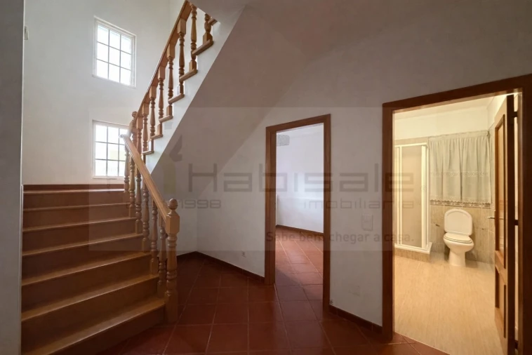 Moradia T5 para Venda em Alcabideche Foto 9