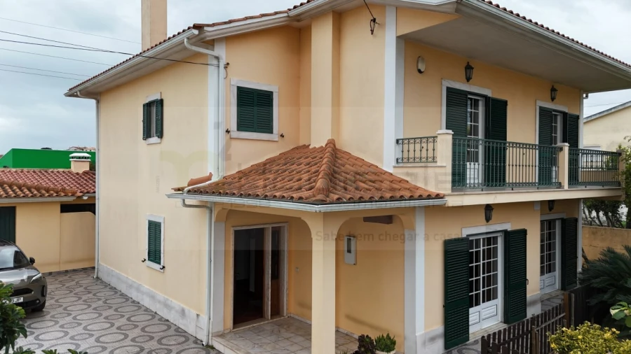 Moradia T5 para Venda em Alcabideche Foto 12