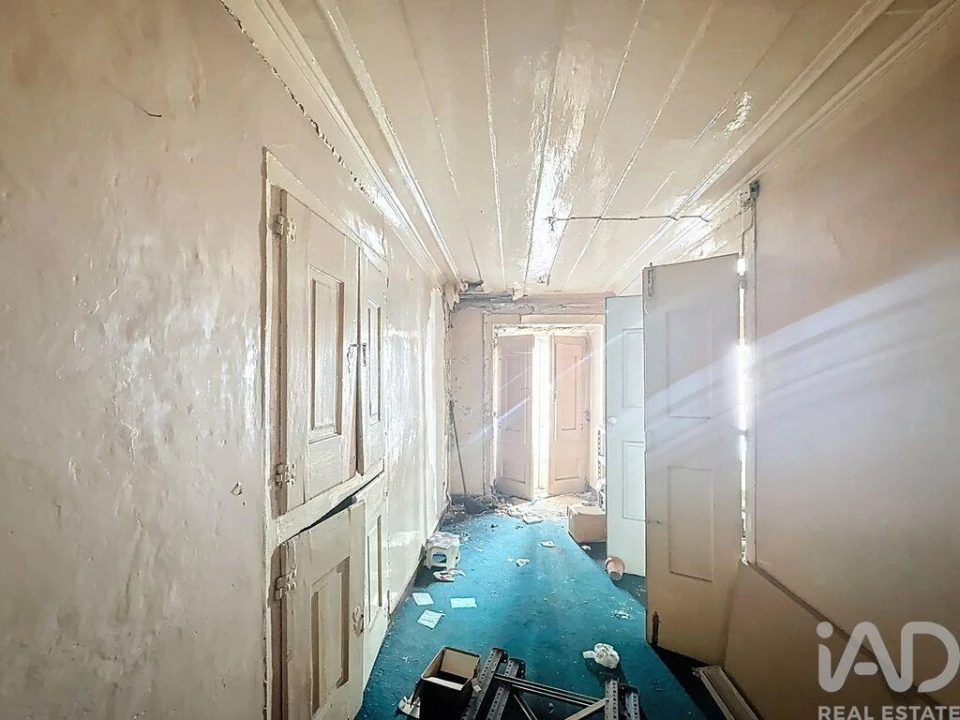 Prédio para Venda em Santa Maria Maior Foto 9