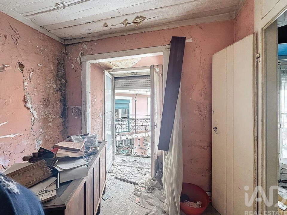 Prédio para Venda em Santa Maria Maior Foto 25