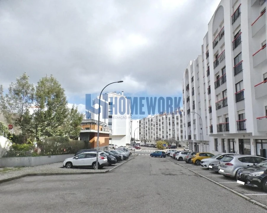 Apartamento T3 para Venda em Rio de Mouro Foto 30