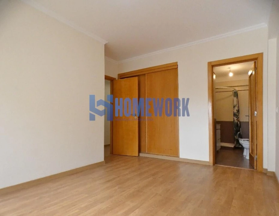 Apartamento T3 para Venda em Rio de Mouro Foto 19
