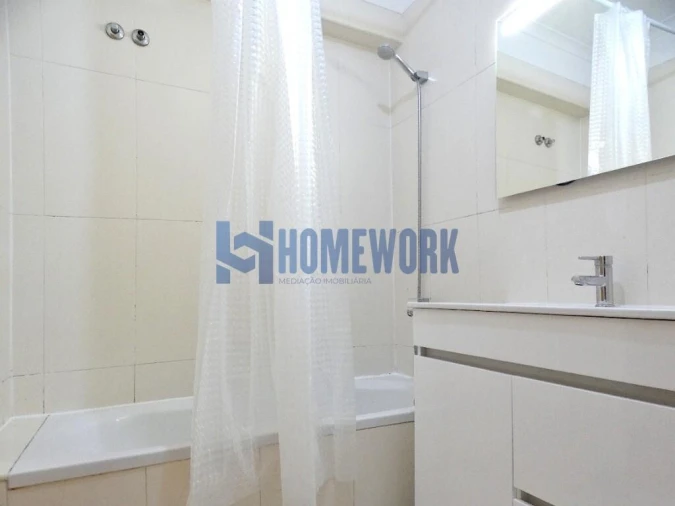 Apartamento T3 para Venda em Rio de Mouro Foto 13