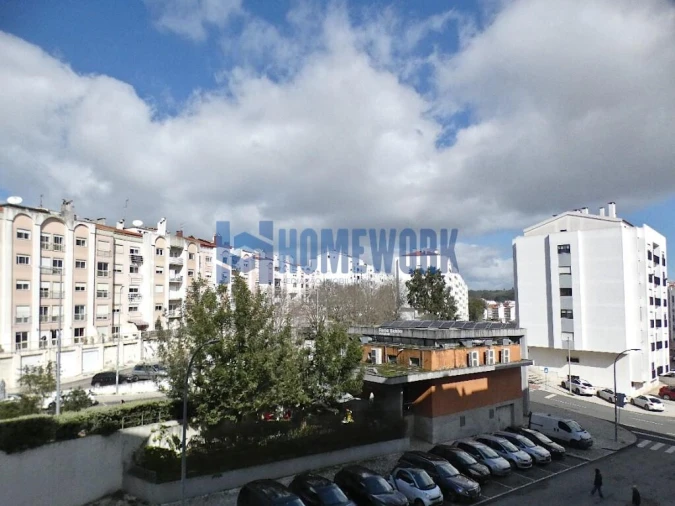 Apartamento T3 para Venda em Rio de Mouro Foto 9