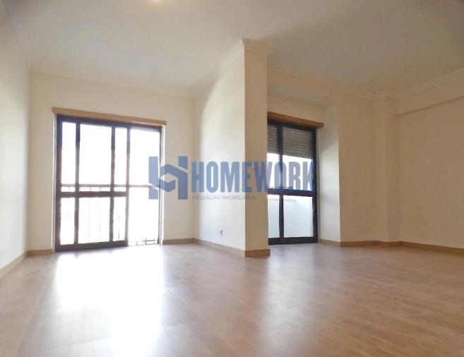 Apartamento T3 para Venda em Rio de Mouro Foto 7