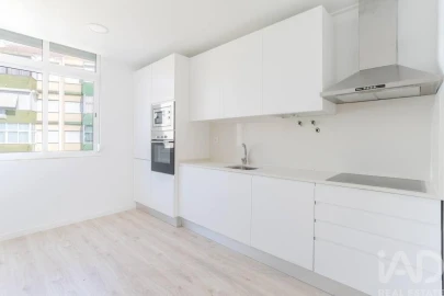 Apartamento T3 para Venda em Alto do Seixalinho, Santo André e Verderena