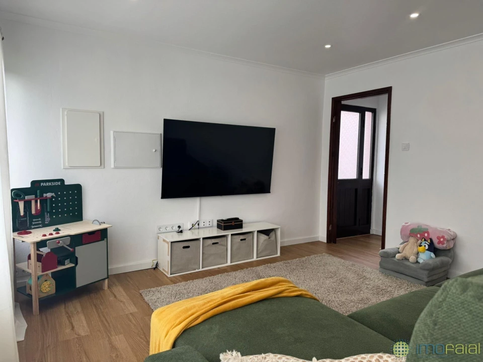 Moradia T3 para Venda em Cedros Foto 11