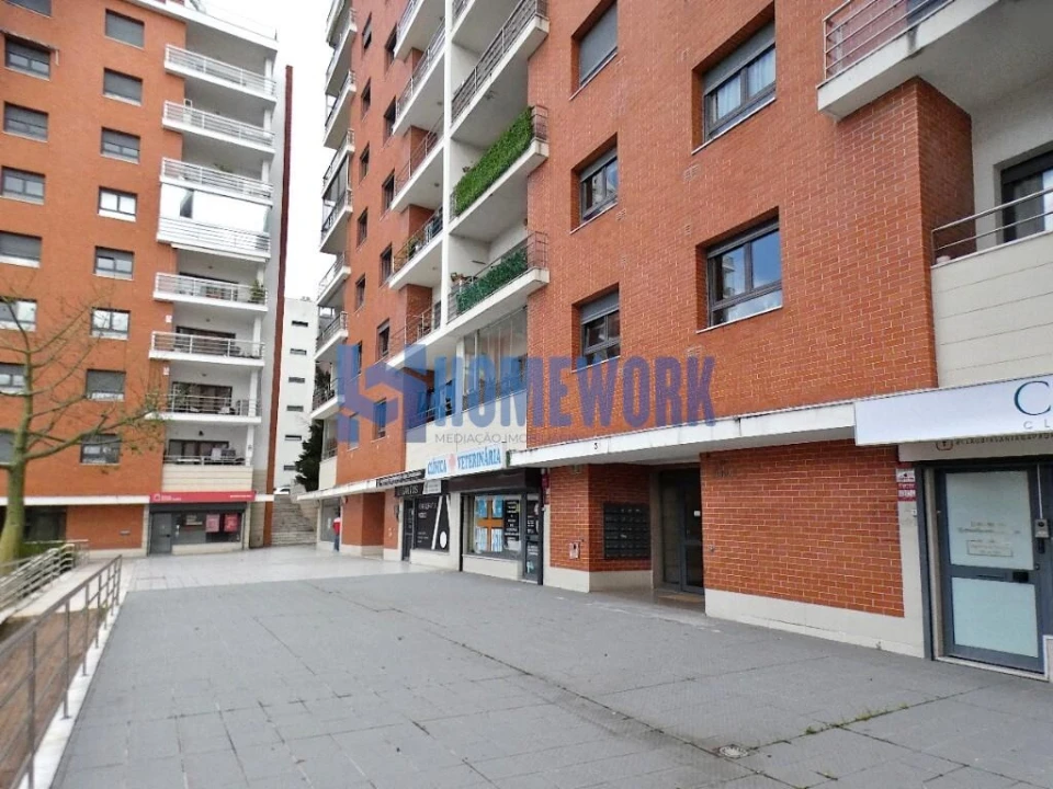 Apartamento T3 para Venda em Odivelas Foto 2