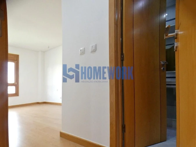 Apartamento T3 para Venda em Odivelas Foto 24