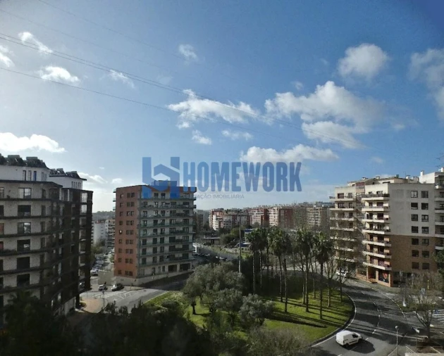 Apartamento T3 para Venda em Odivelas Foto 8
