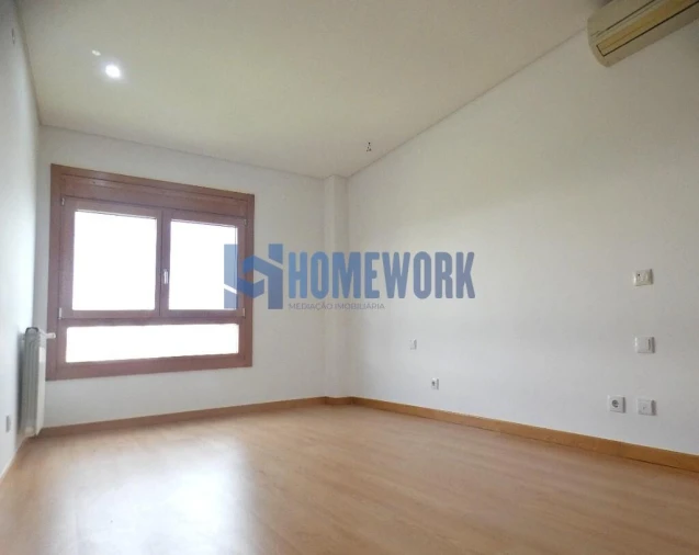 Apartamento T3 para Venda em Odivelas Foto 25